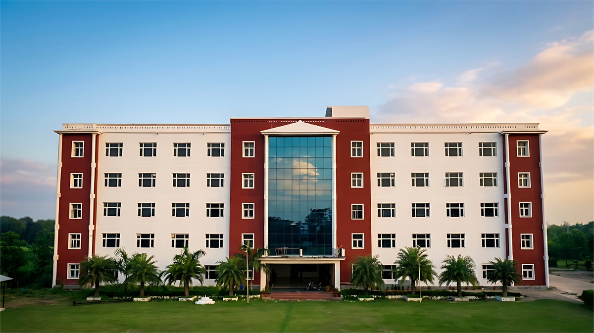 City Hospital and Institutes of Paramedical Sciences campus building